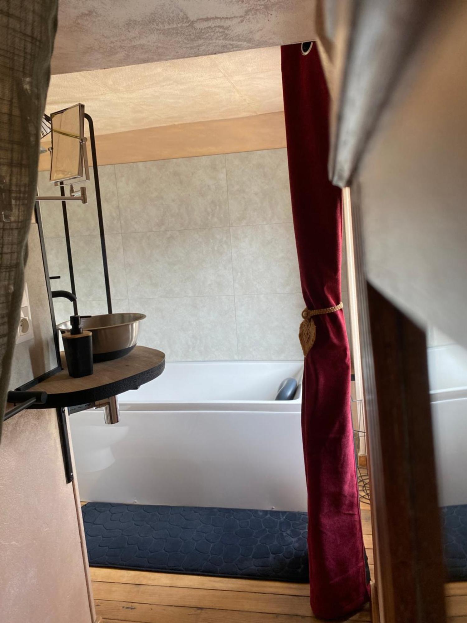 Bed and Breakfast La Pautiere Saint-Sauveur-Lendelin Номер фото
